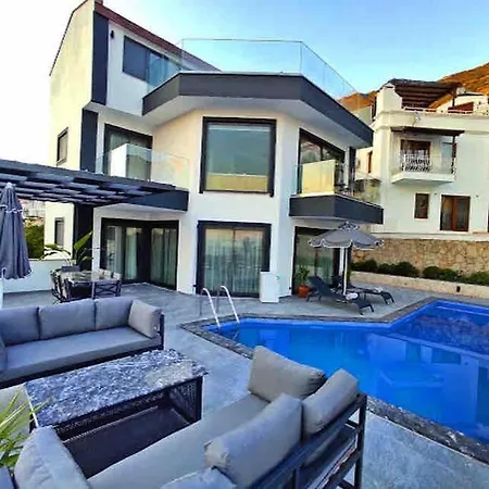 Centrally Located Luxury Villa: Alesta Kaş