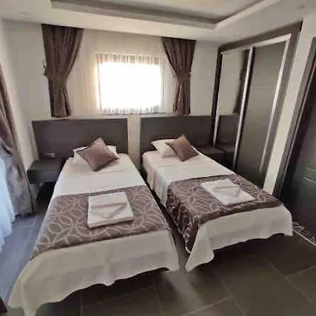 Centrally Located Luxury Villa: Alesta Вилла