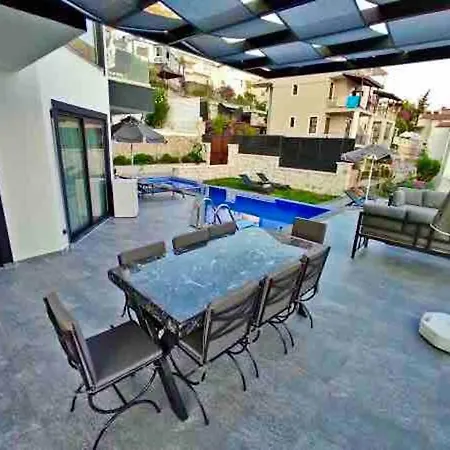 Centrally Located Luxury Villa: Alesta * Kaş