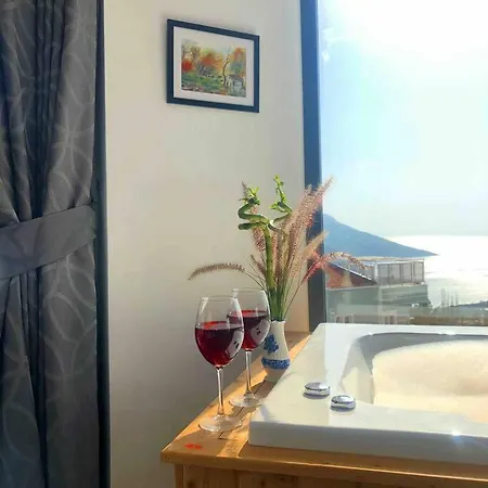 Centrally Located Luxury Villa: Alesta Kaş
